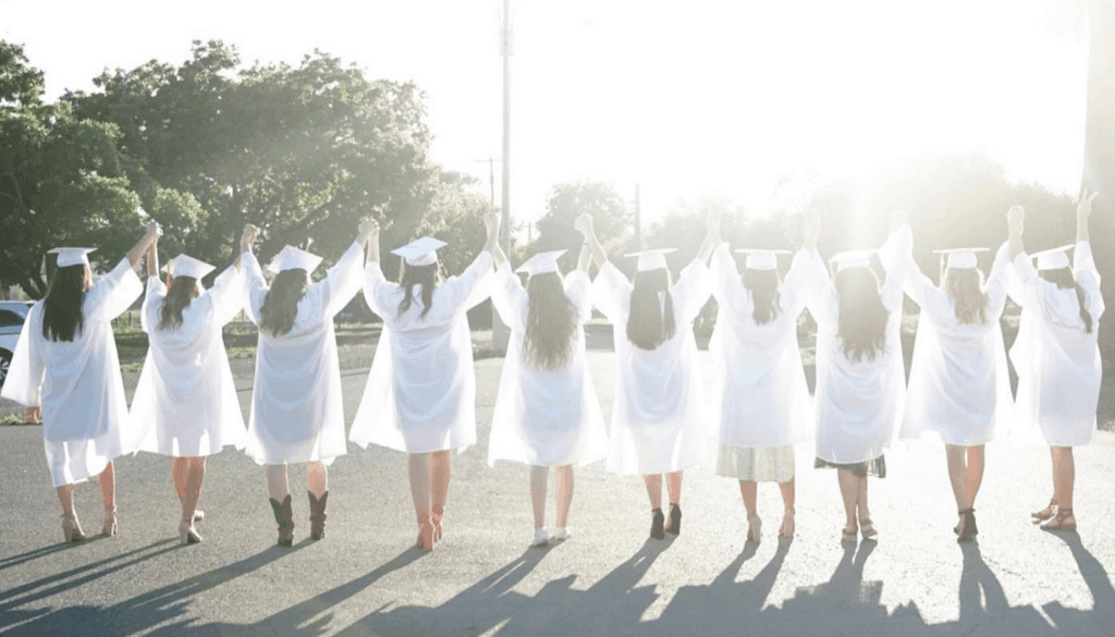Looking for the best inexpensive high school graduation gift ideas? This post has 27 of the best gifts you will be so excited to give.