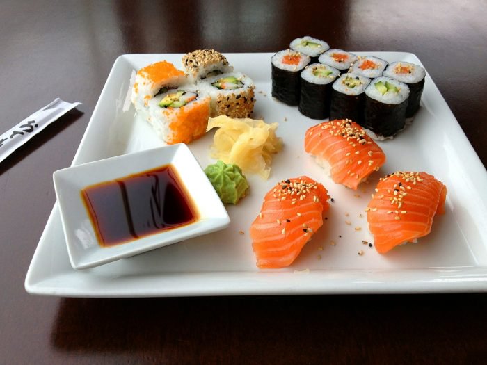 It doesn’t matter which restaurant you go to; there are definite dos and don’ts you should follow to enjoy sushi