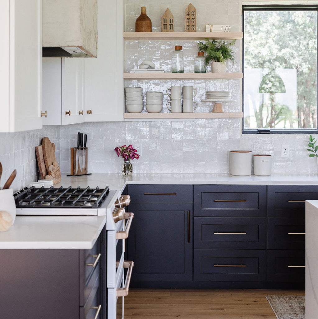 How to Keep Clutter Off the Kitchen Counters
