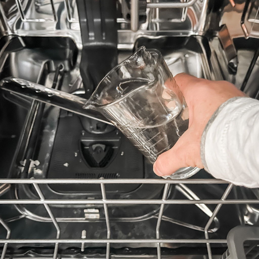 How to Clean a Dishwasher with Vinegar