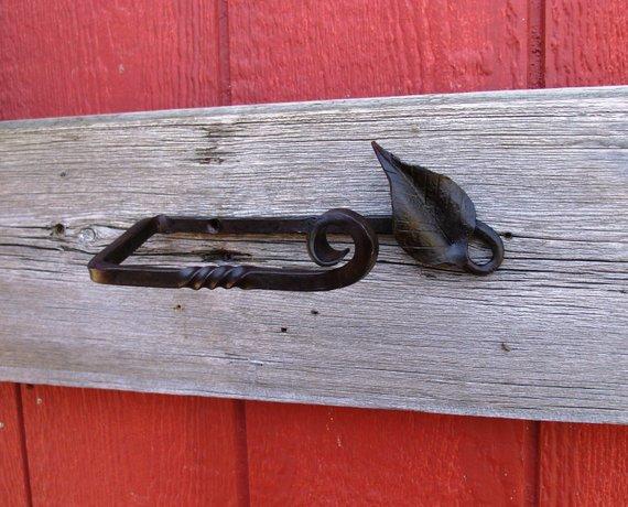 Toilet Paper Holder Hand Forged, Vertical Leaf End